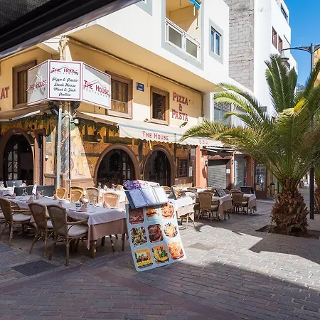 Modern Apartments Los Cristianos Center Exterior photo